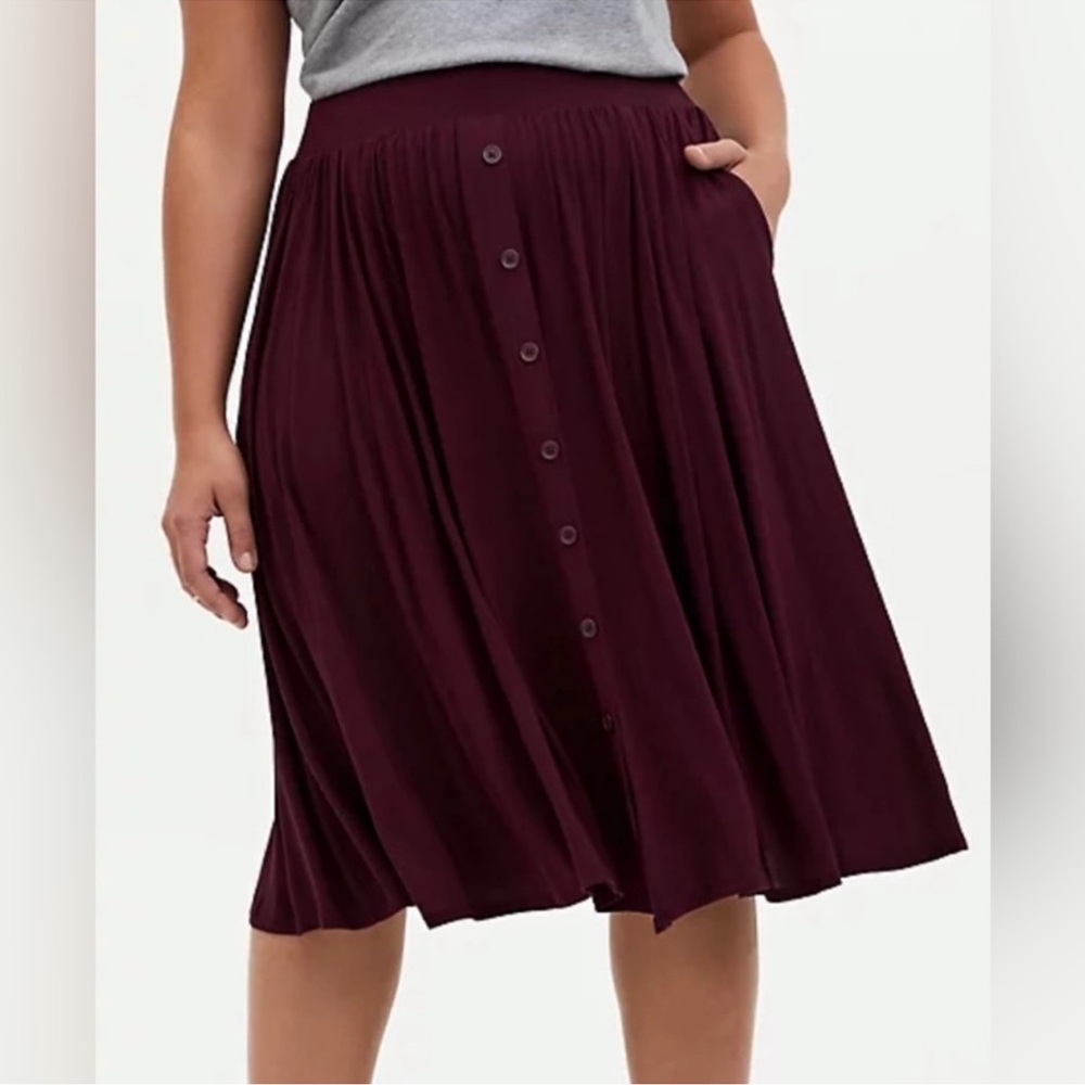 Torrid Midi Super Soft Button-Front
Burgundy Purple Wine Maroon Skirt 2X - Picture 4 of 5